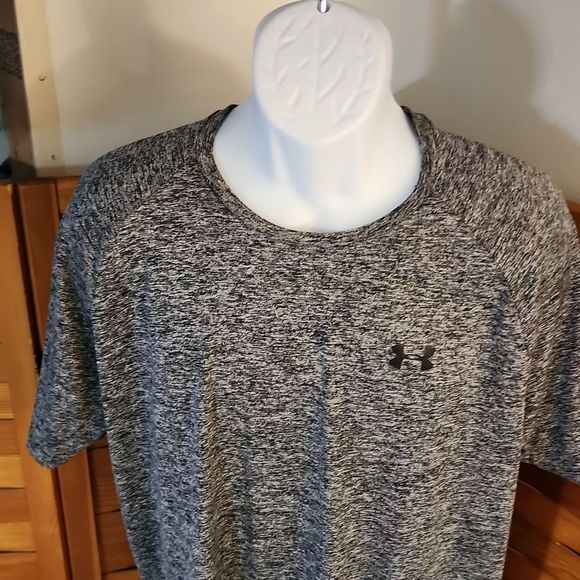 Under Armour men's TShirt - Picture 8 of 9